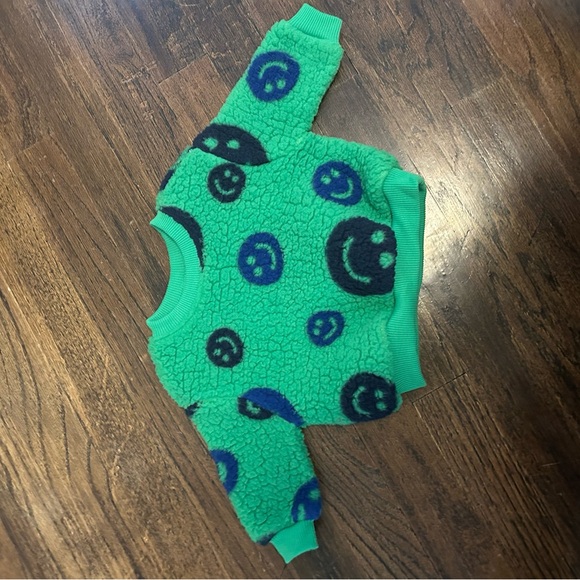 Old Navy Sherpa Sweatshirt and Jogger Sex for Baby. Unisex size 0-3 mo. - Picture 6 of 7